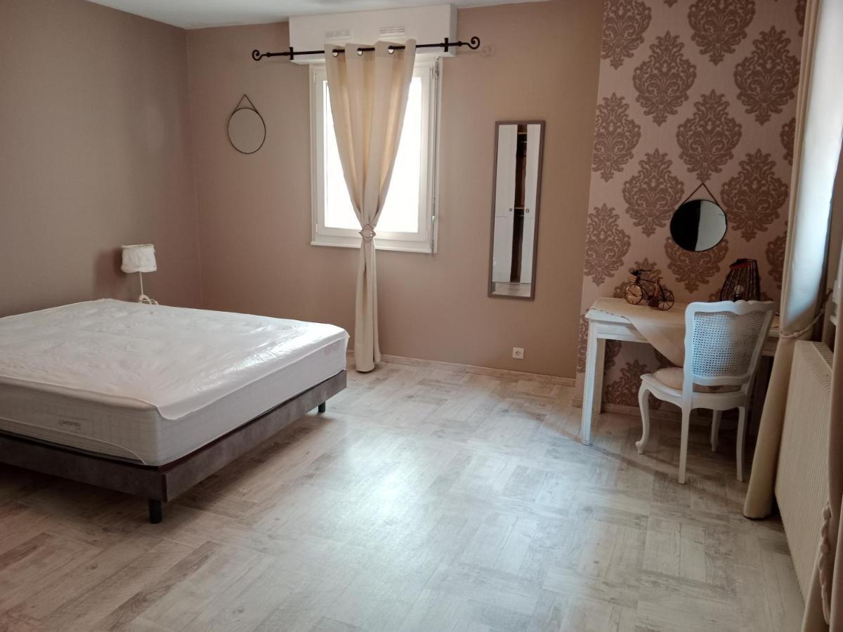 Au Repit Centre Thermes Luxeuil T3 Kültér fotó